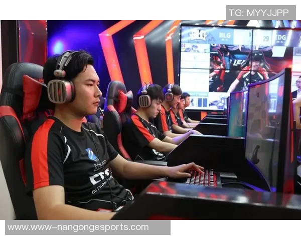 电竞实时数据揭秘V5团队协作的奥秘与策略分析